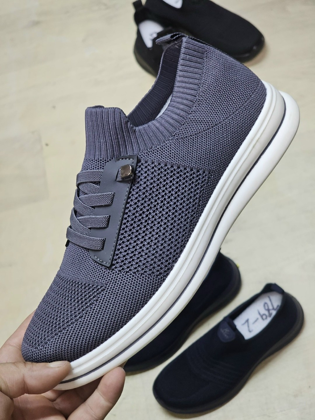 ,мужские повседневные кроссовки,кроссовки модные мужские,мужская спортивная ,летняя мужская