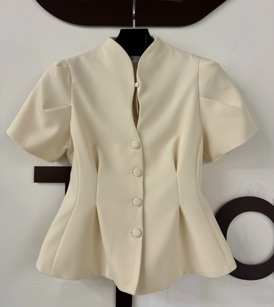 приталенная блуза,элегантное модное,женские жакеты,приталенный жилет,жакет