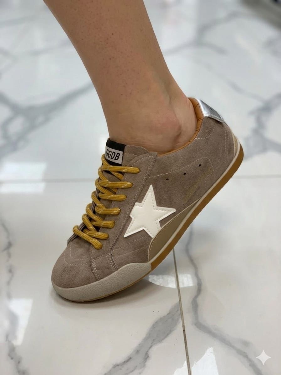 ,кроссовки golden goose,кеды golden goose,кроссовки golden goose super-star коричневый,golden goose кеды super-star classic коричневый