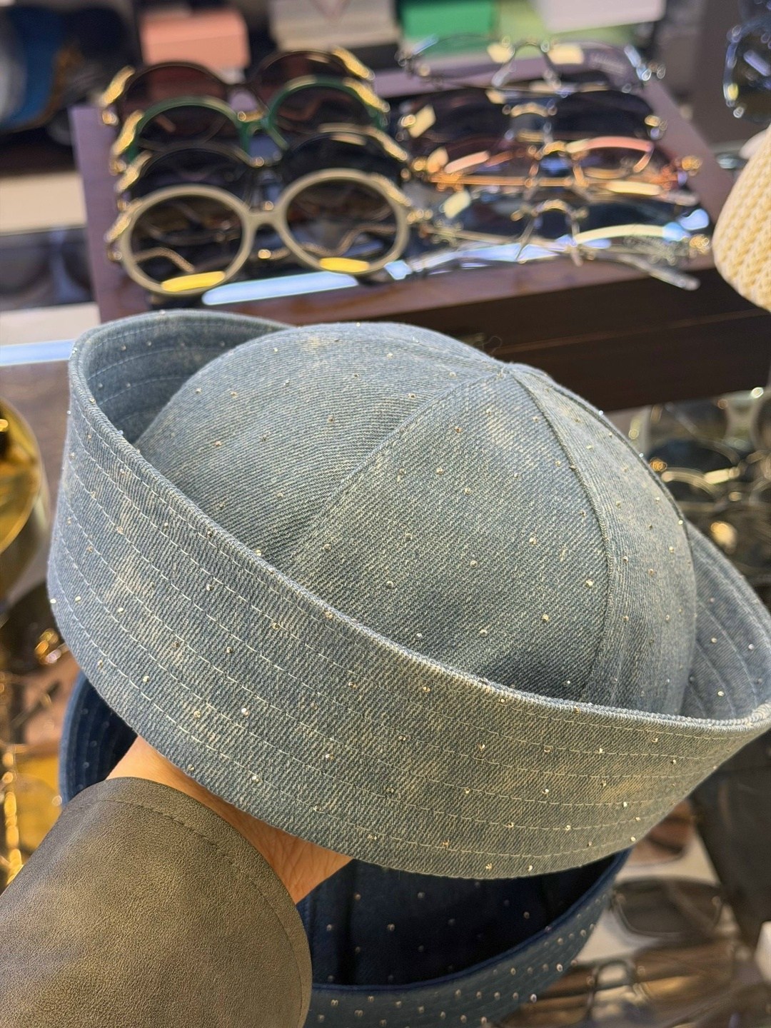 берет модный,модные головные уборы,стильные образы,модные стили,модная шапка