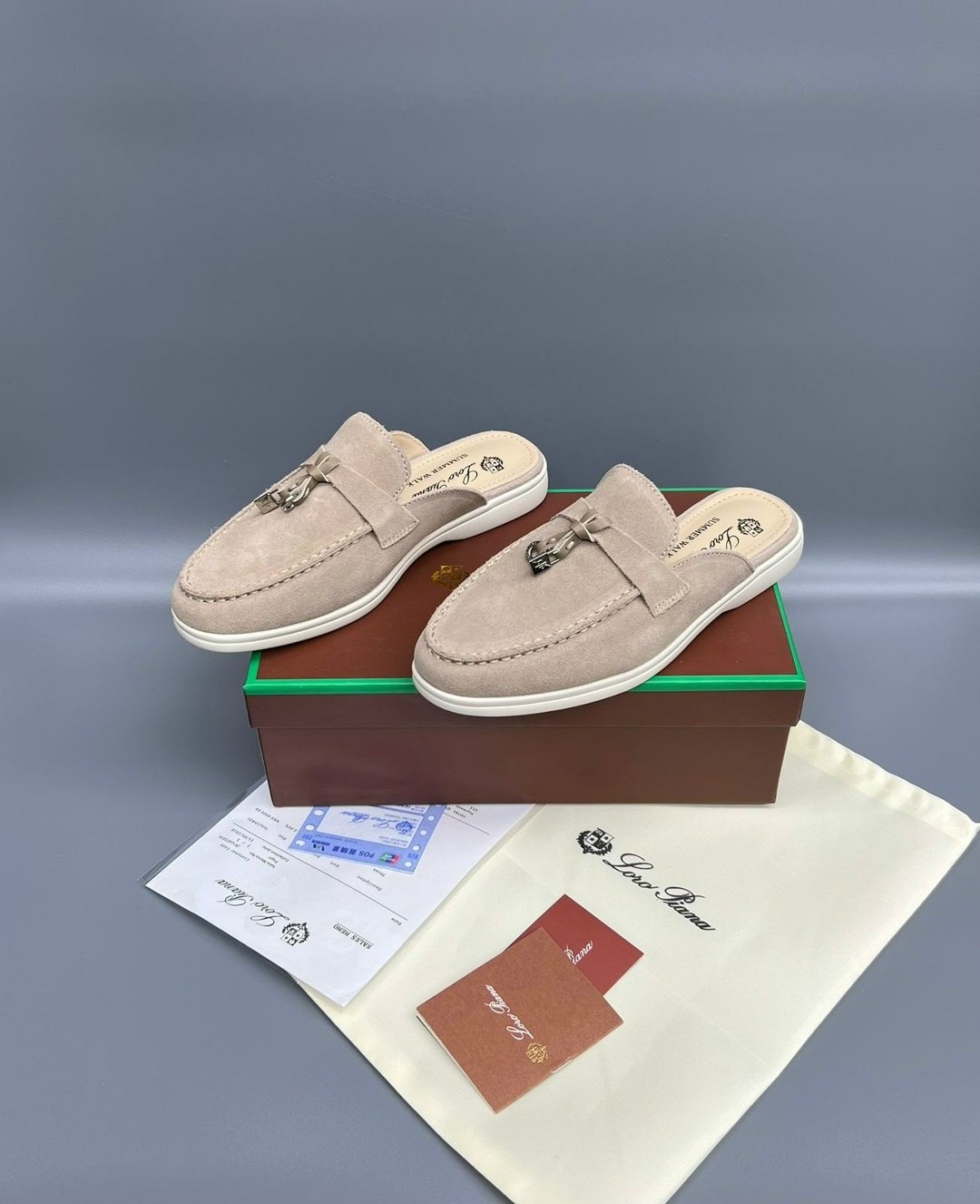 женские замшевые мюли loro piana бежевые,мюли loro piana,сабо loro piana,лоферы loro piana,loro piana лоферы женские