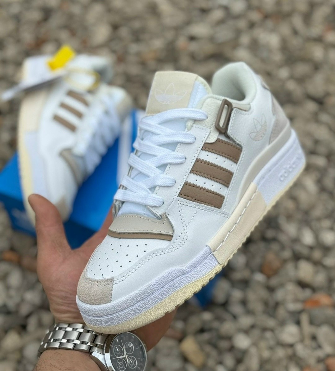 кроссовки adidas,adidas кроссовки женские,кроссовки адидас,женские кроссовки,кроссовки адидас коричневые