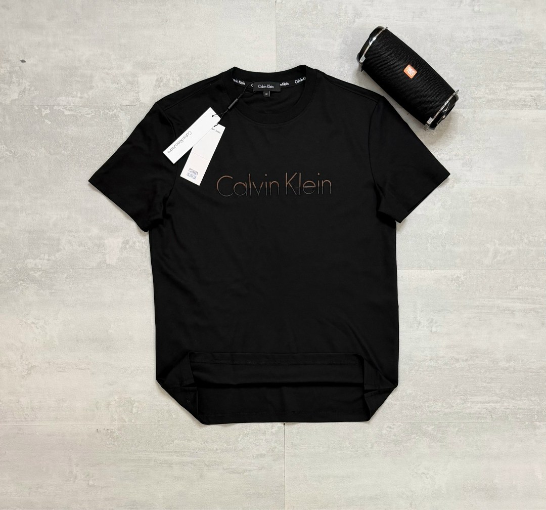 футболка calvin klein,футболка стандартного кроя calvin klein, белый,футболки мужские,мужская футболка calvin klein,футболки с логотипами