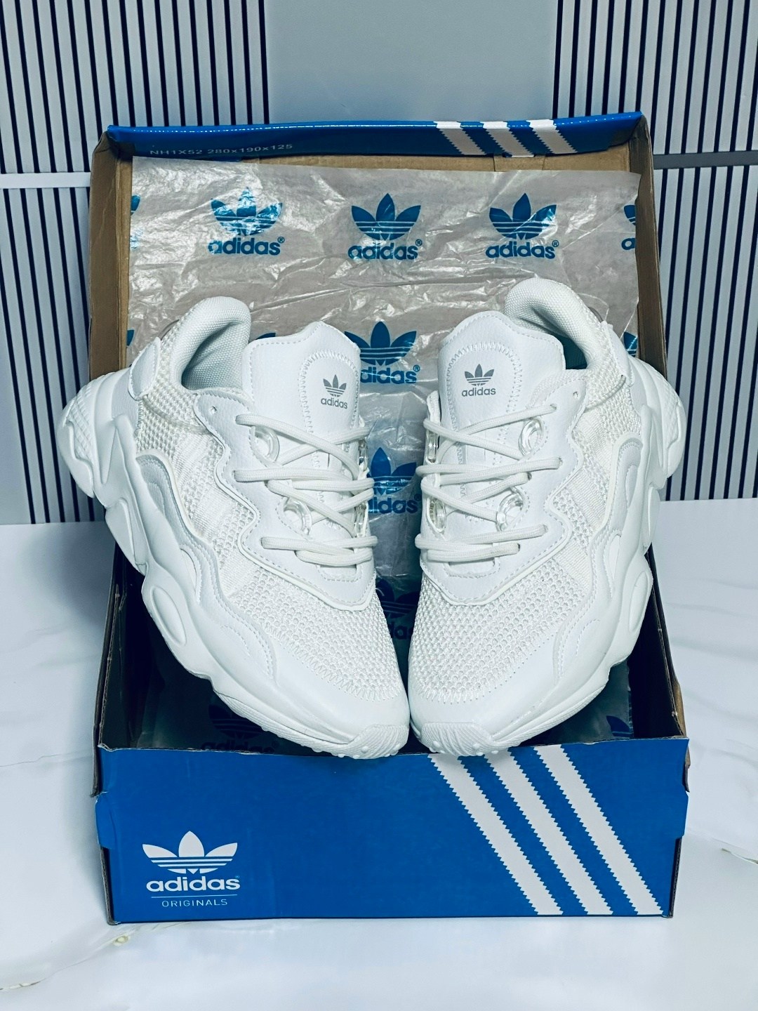 кроссовки adidas ozweego,кроссовки ozweego originals adidas,кроссовки adidas ozweego originals adidas цвет бежевый серый,adidas originals ozweego,кроссовки женские adidas ozweego