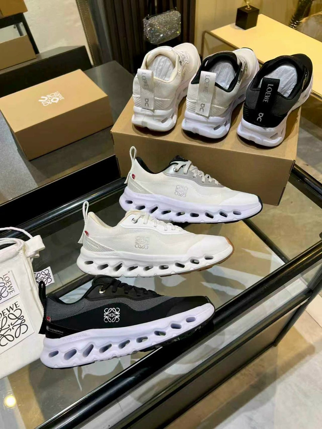 кроссовки брендовые,женские кроссовки,кроссовки,chanel кроссовки,loewe кроссовки