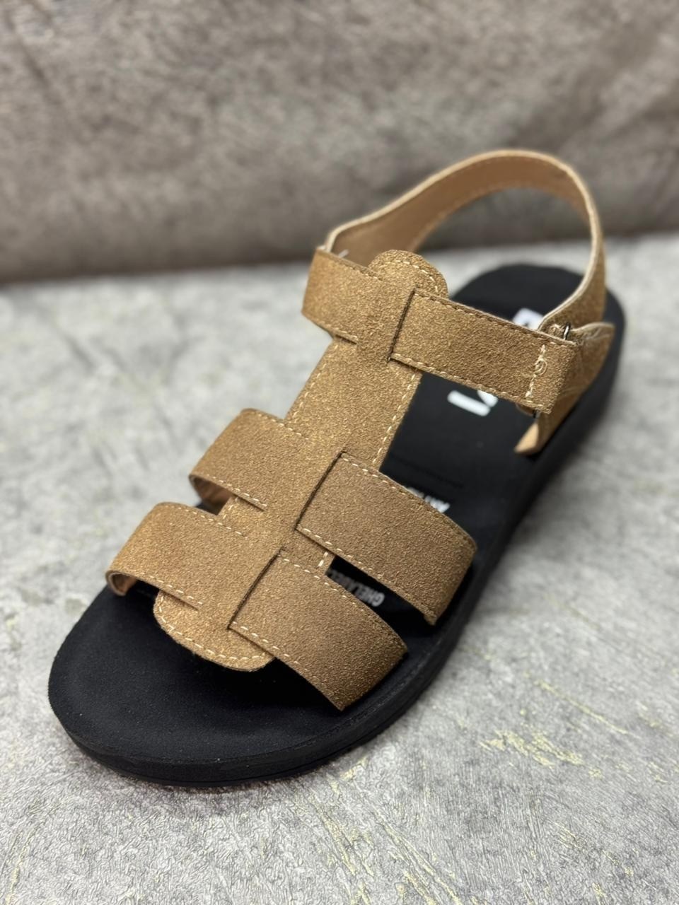 ,сандалии,детские сандалии,сандали,сандалии мужские