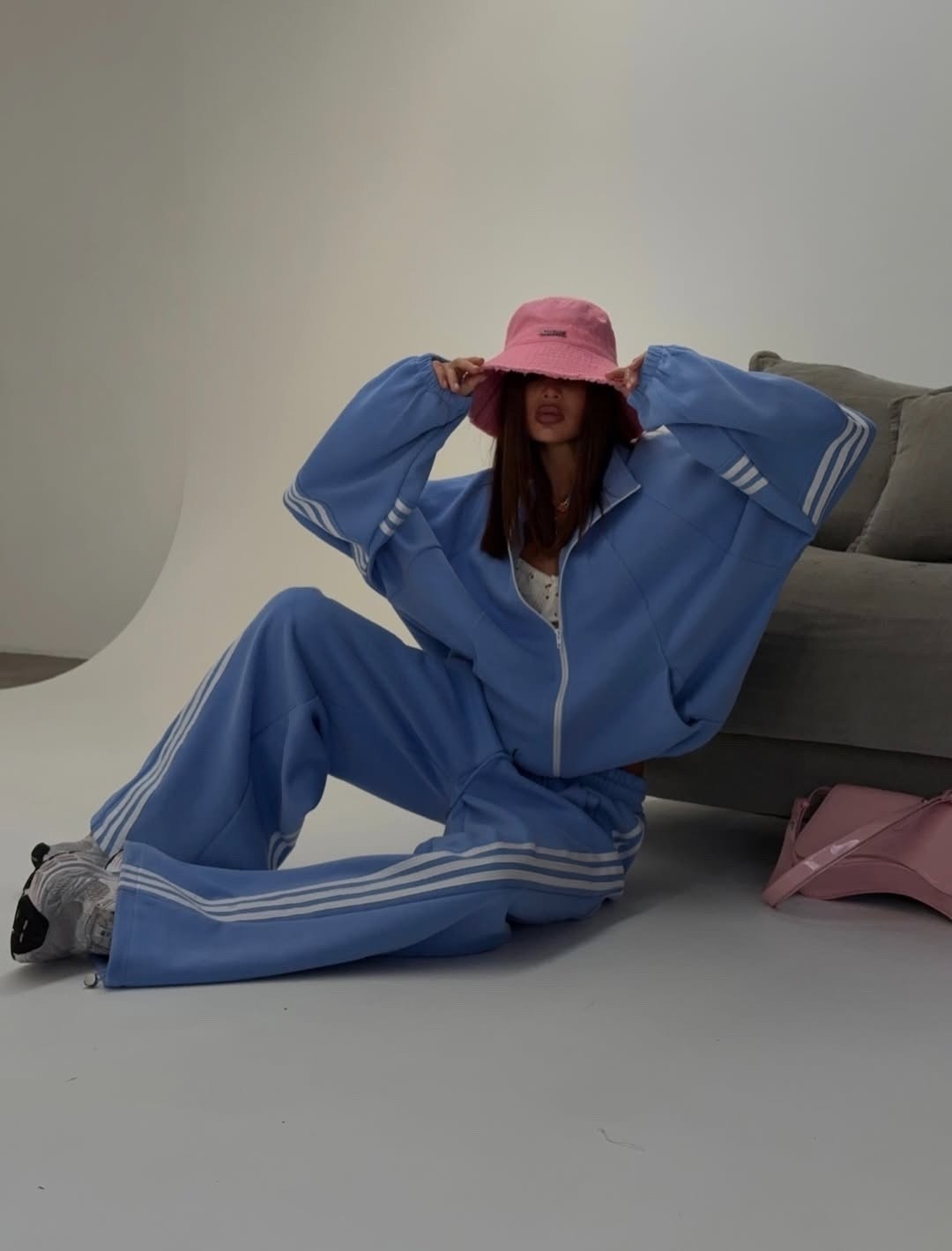 брюки спортивные adidas originals,повседневный спортивный костюм,женские костюмы спортивные,спортивные брюки,спортивные костюм