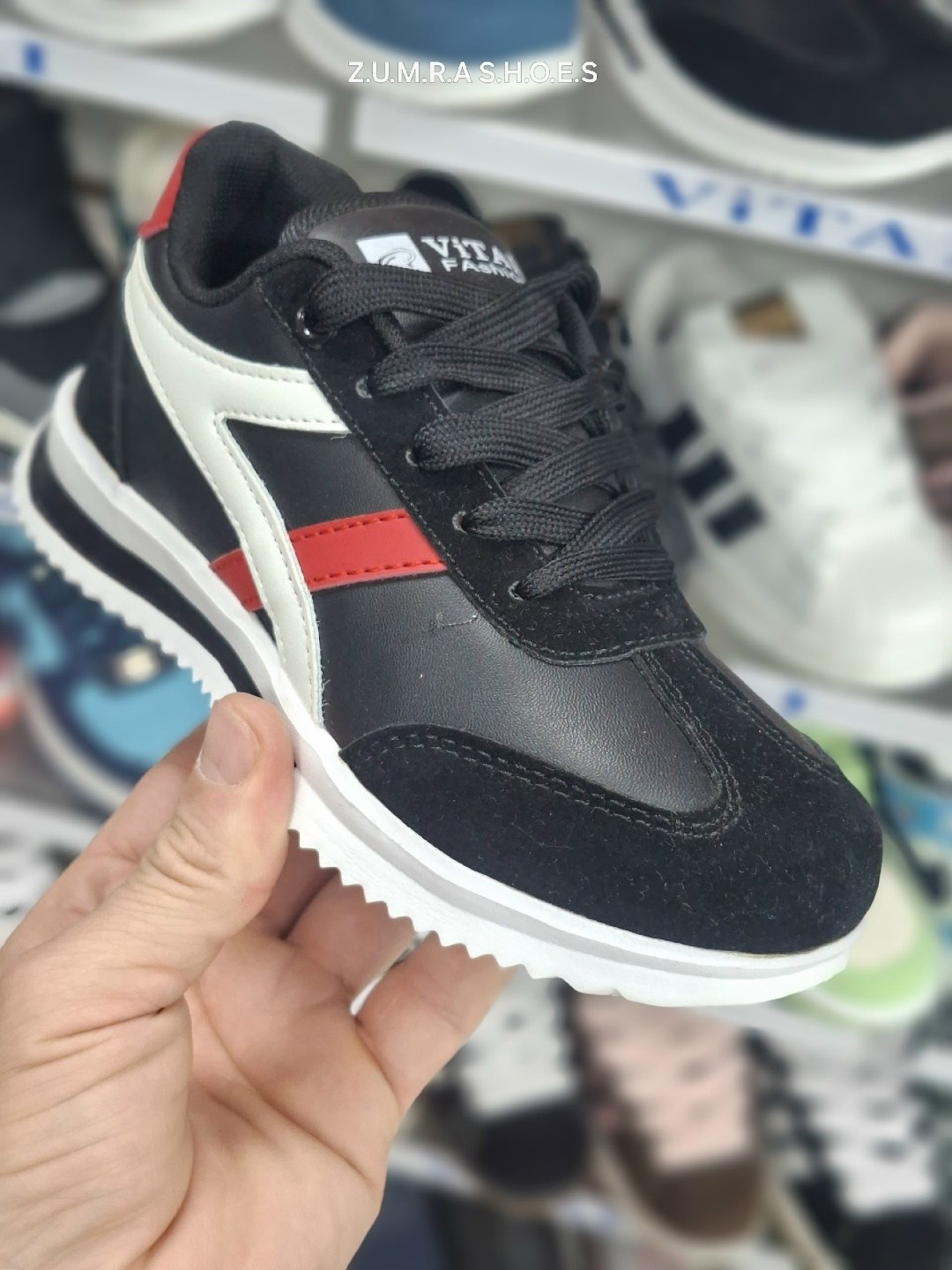 ,женские кроссовки,кроссовка,черные кроссовки,повседневные кроссовки