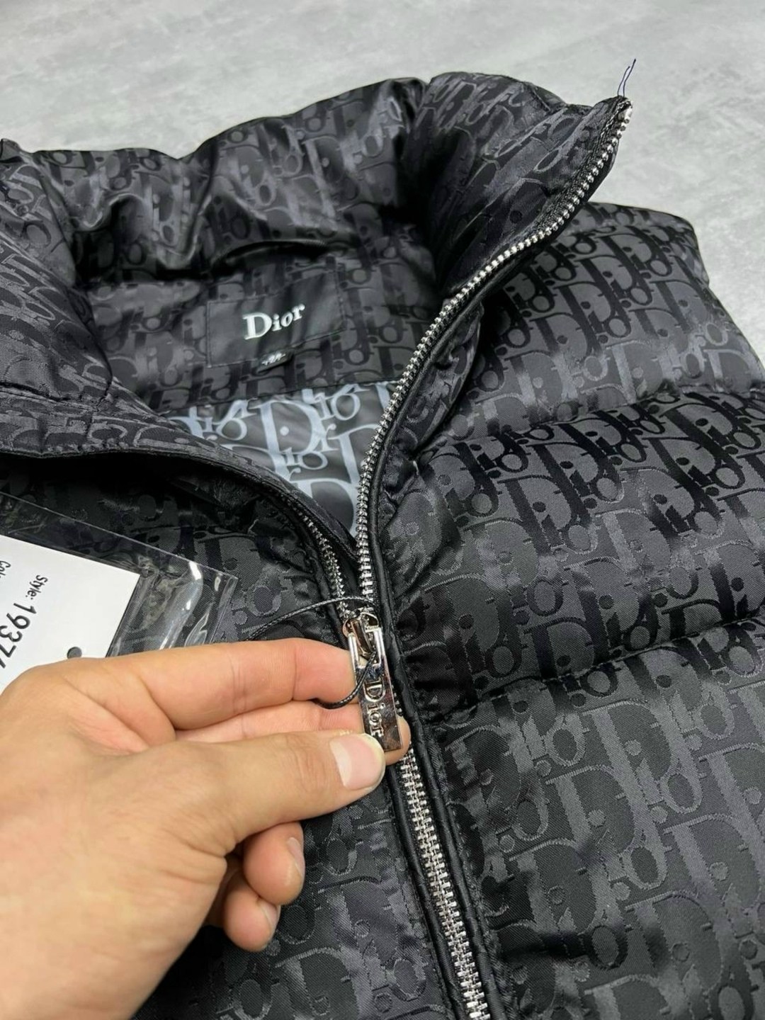 жилетка диор мужская,жилетка dior,жилетка мужская утепленная,жилетка мужская,жилетка диор