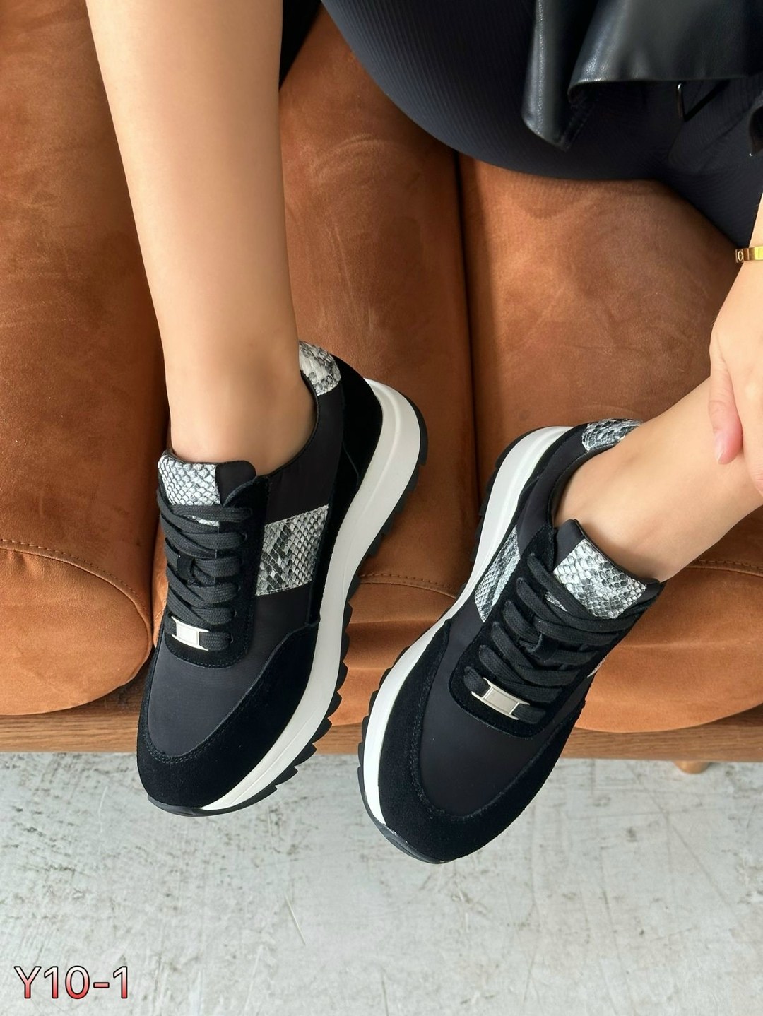 ,кроссовки женские,стильные женские кроссовки,кроссовки молодежные,модные женские кроссовки