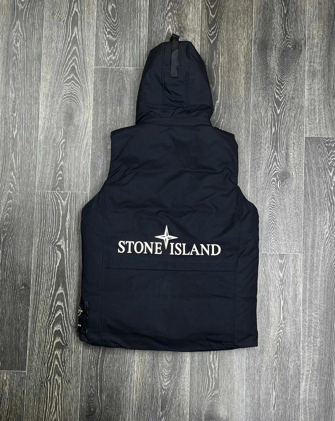 жилетка stone island,жилетка стон исланд,stone island мужской жилет цвет black,жилет stone island,жилет утепленный stone island
