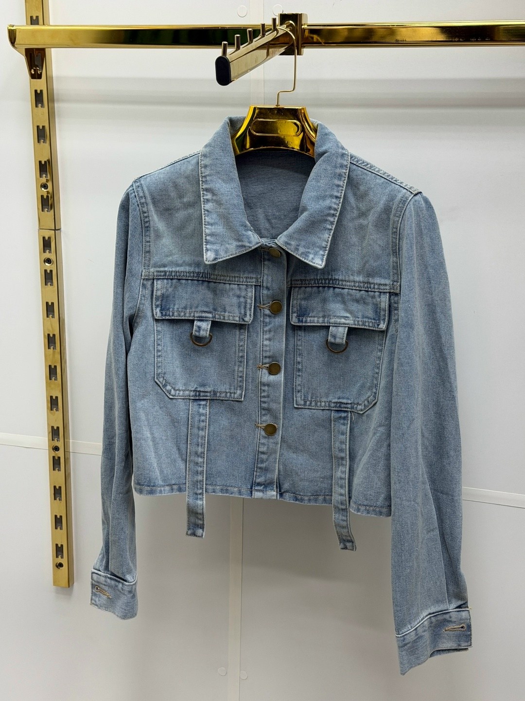 куртка джинсовая,женская джинсовая куртка,модные джинсовые куртки,куртка женская джинсовая короткая,короткая джинсовая куртка