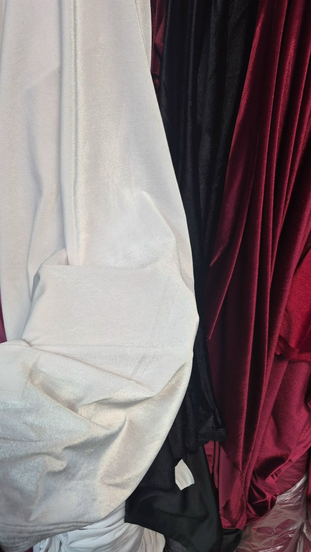 бархат бордовый,бархат красный ткань,бархат ткань,бархат стрейч,ткань бархат стрейч