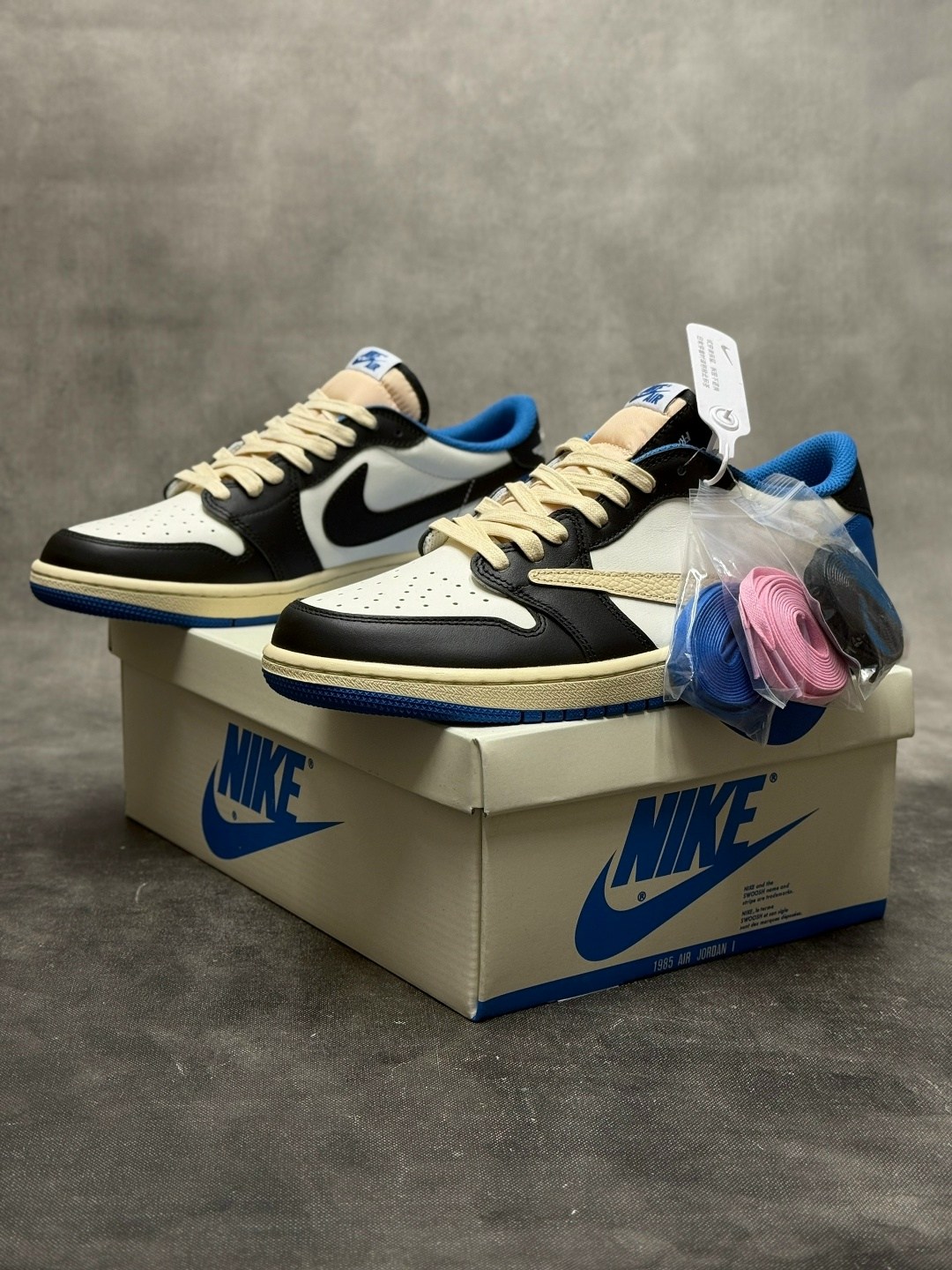 air jordan 1 low travis scott,nike air jordan 1 retro low og sp travis scott,nike air jordan 1 low travis scott,nike air jordan 1 low x travis scott,кроссовки travis scott x air jordan 1