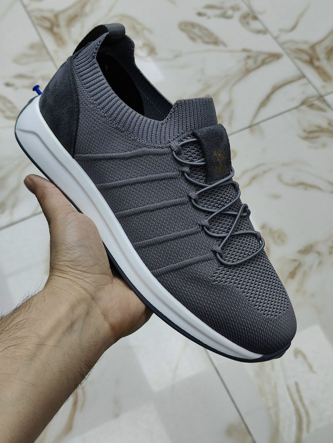 кроссовка мужской,мужские кроссовки,,спортивные кроссовки,спортивная