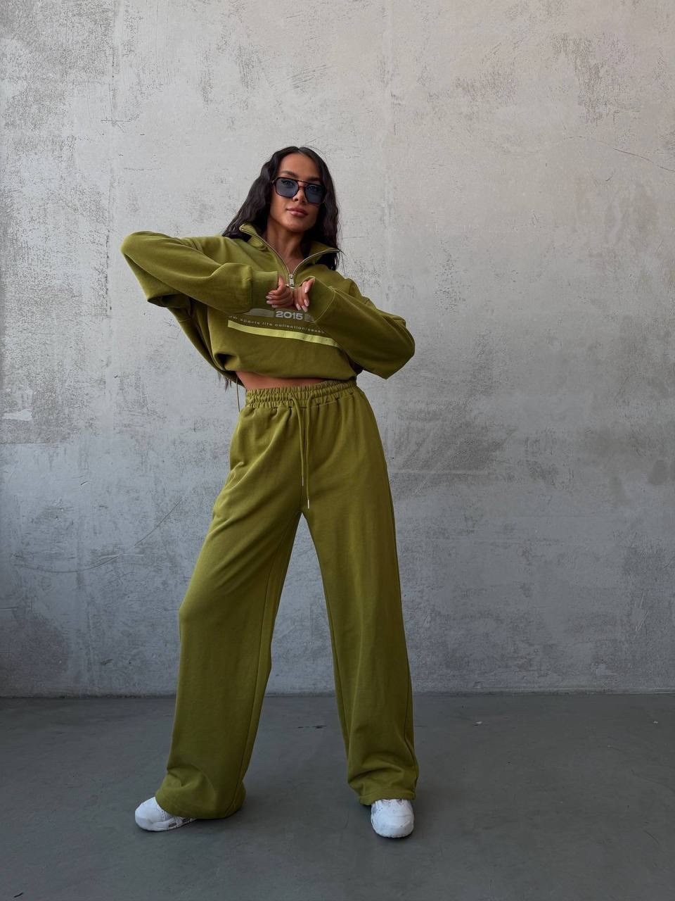 спортивный костюм,спортивные штаны,костюм спортивный женский,красные широкие джоггеры kaiia,спортивный костюм флис