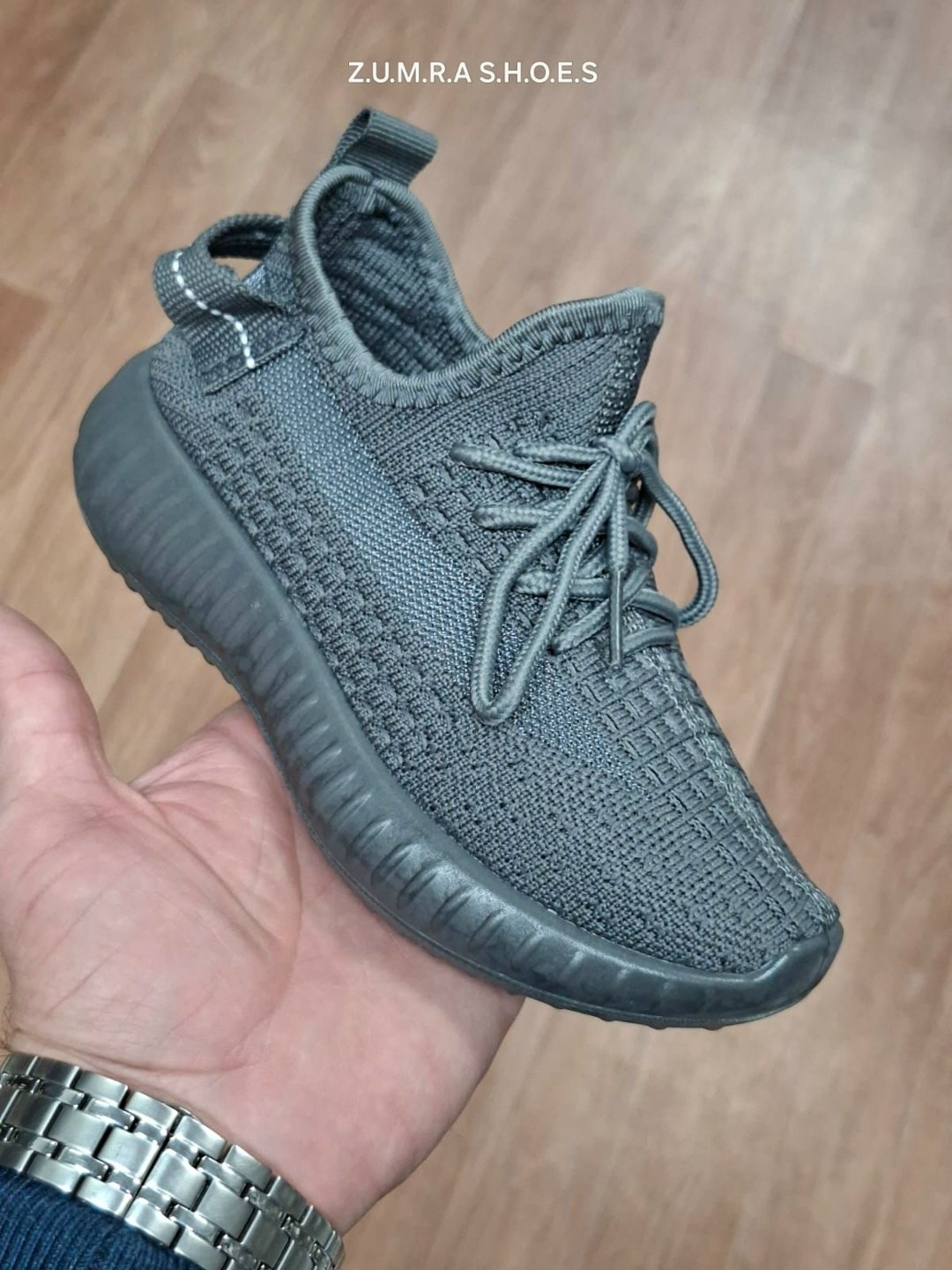 кроссовки изики женские настоящие,кроссовки женскиe,кроссовки изики женские,кроссовки изики,кроссовки изики летние