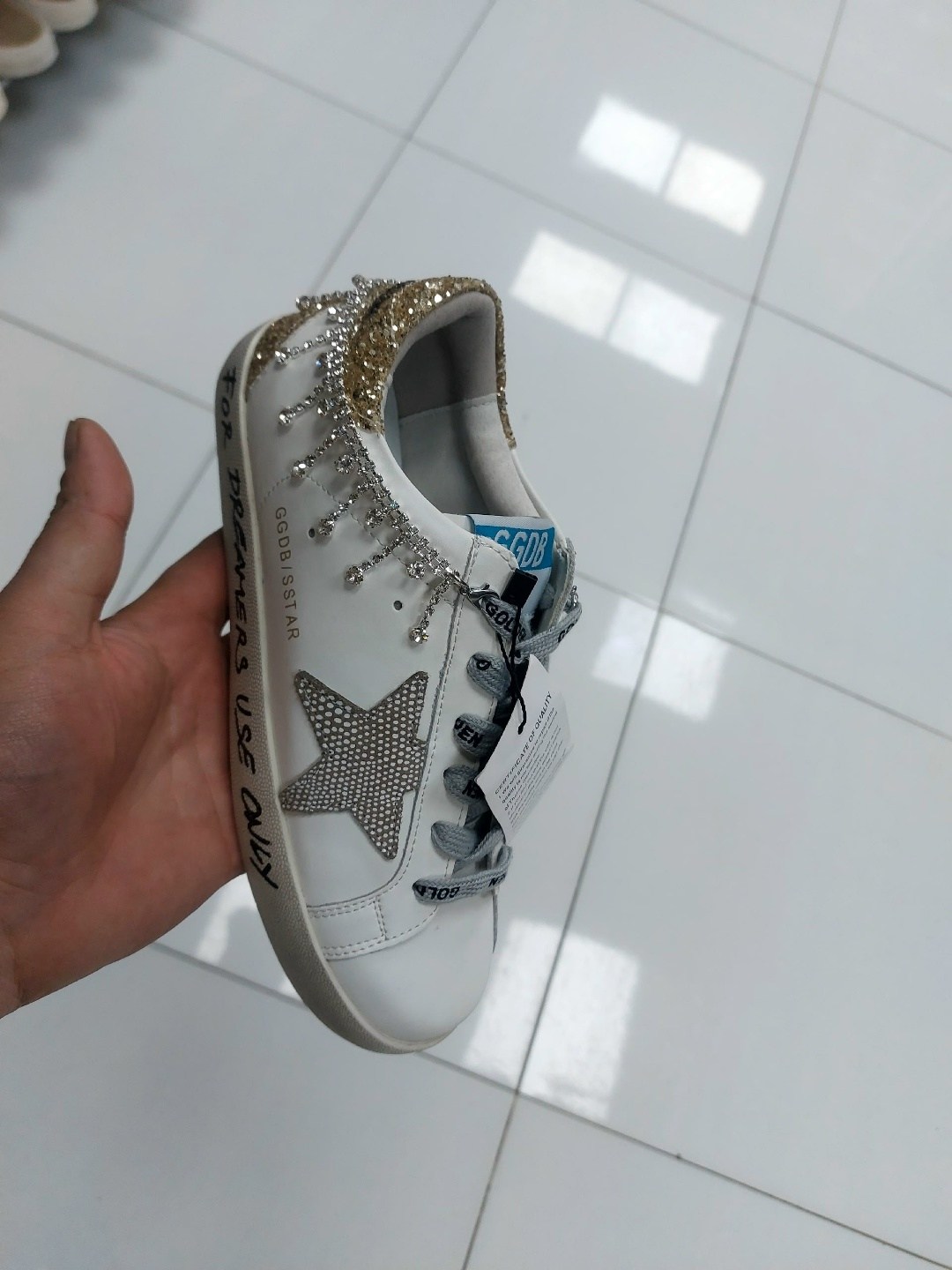 ,кроссовки golden goose,модные кроссовки,женские кроссовки,повседневная