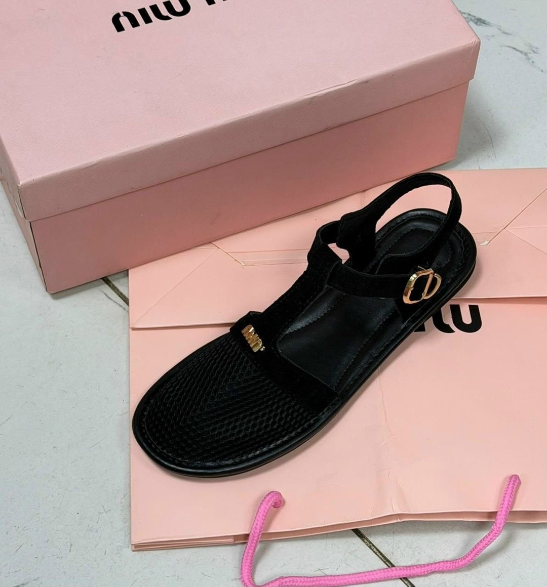 ,сандалии miu miu,сандалии модные,босоножки сандали,женские сандалии