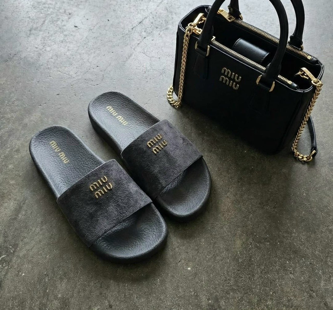 шлепанцы женские,шлепки miu miu,,шлепанцы коричневые miu miu,летние женские шлепанцы