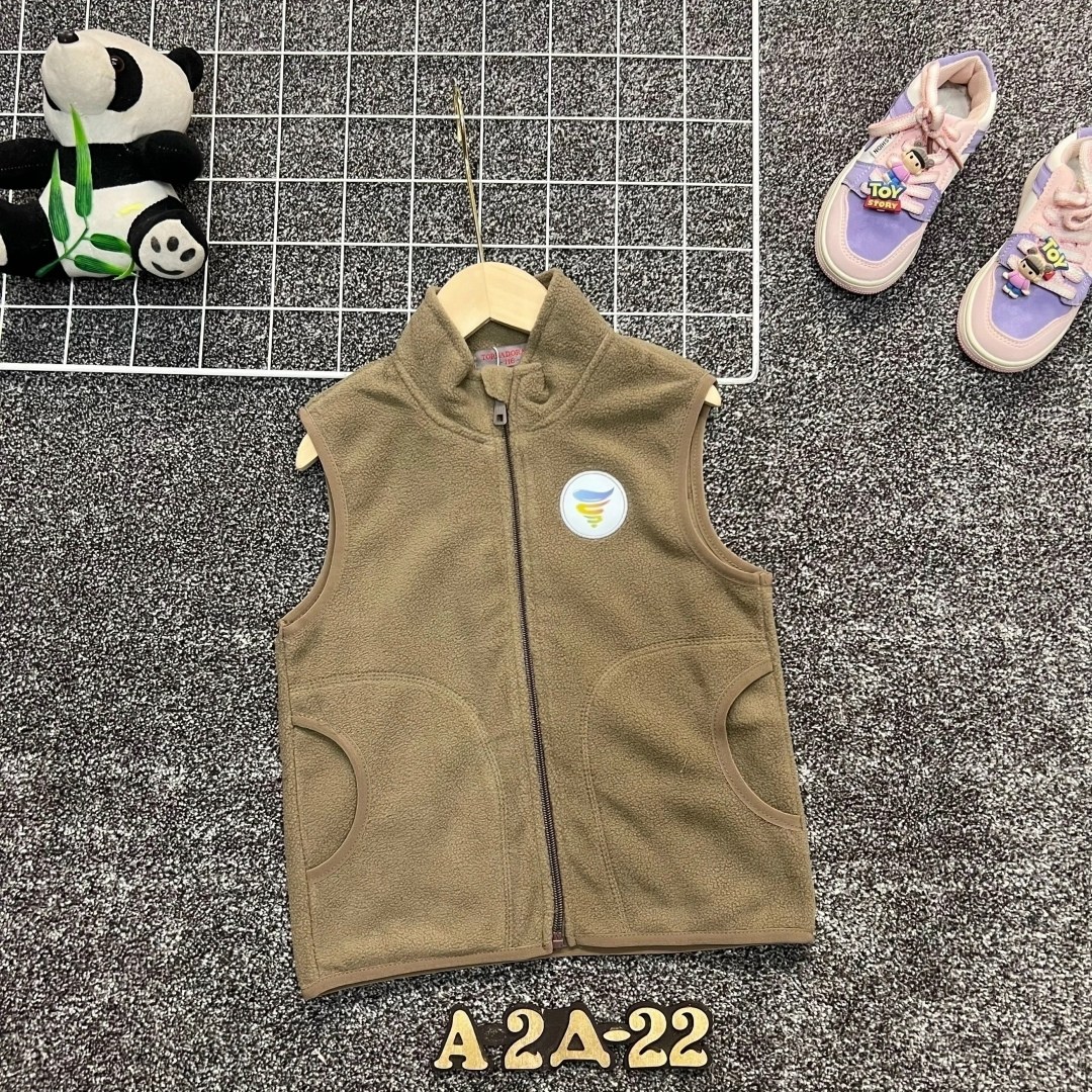 жилет детский,жилет для малыша,жилетка детская,жилет флисовый детский,жилеты из флиса для мальчиков