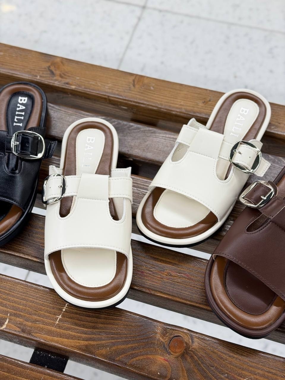 ,шлепанцы женские,шлепки кожаные,кожаные шлепанцы,пантолеты шлепанцы