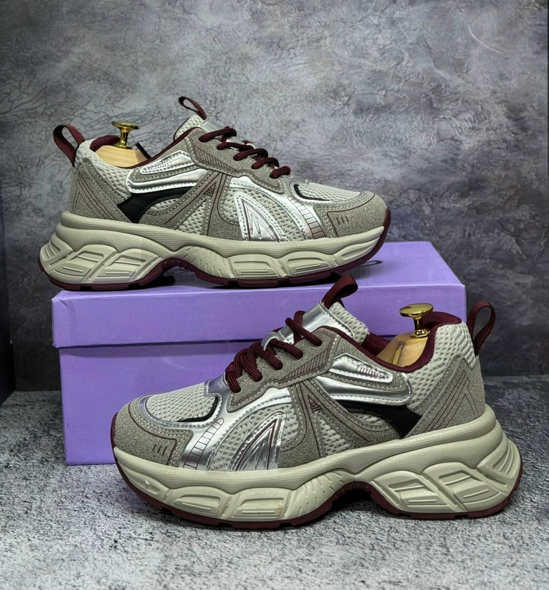 кроссовки,кроссовки женские,кроссовки модные,массивные кроссовки,кроссовка