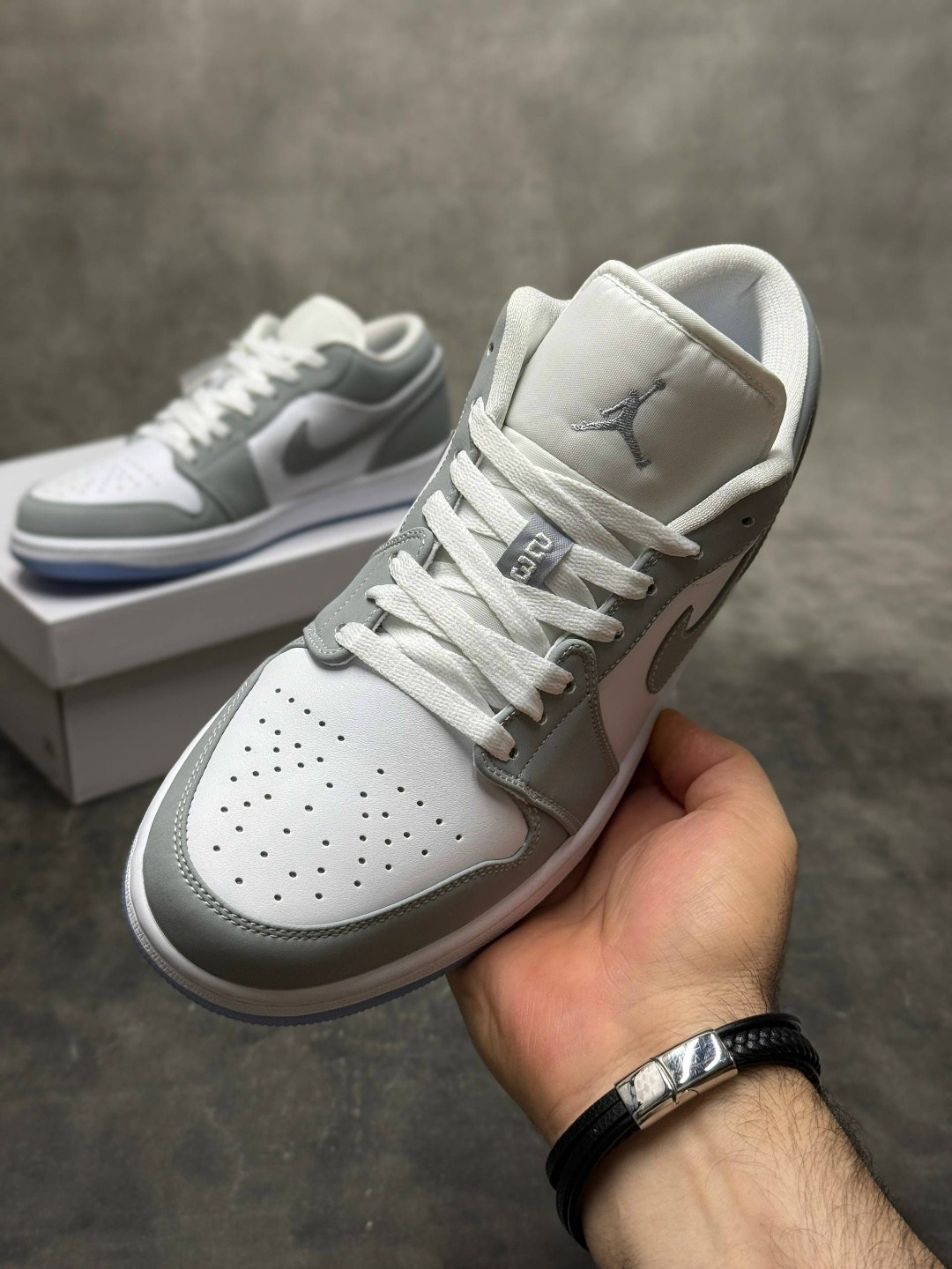 кроссовки nike air jordan 1 low wolf grey,nike air jordan 1 low wolf grey,nike air jordan 1 low,кроссовки nike air jordan 1 low,air jordan 1 low wolf grey dc0774-105
