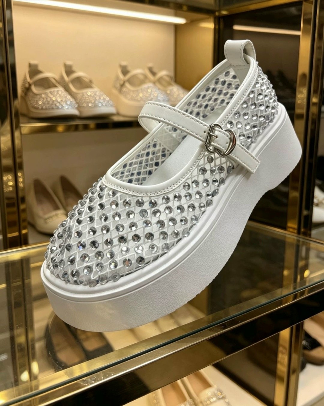 ,туфли на плоской подошве,дизайнерская ,модная женская ,балетки в сеточку