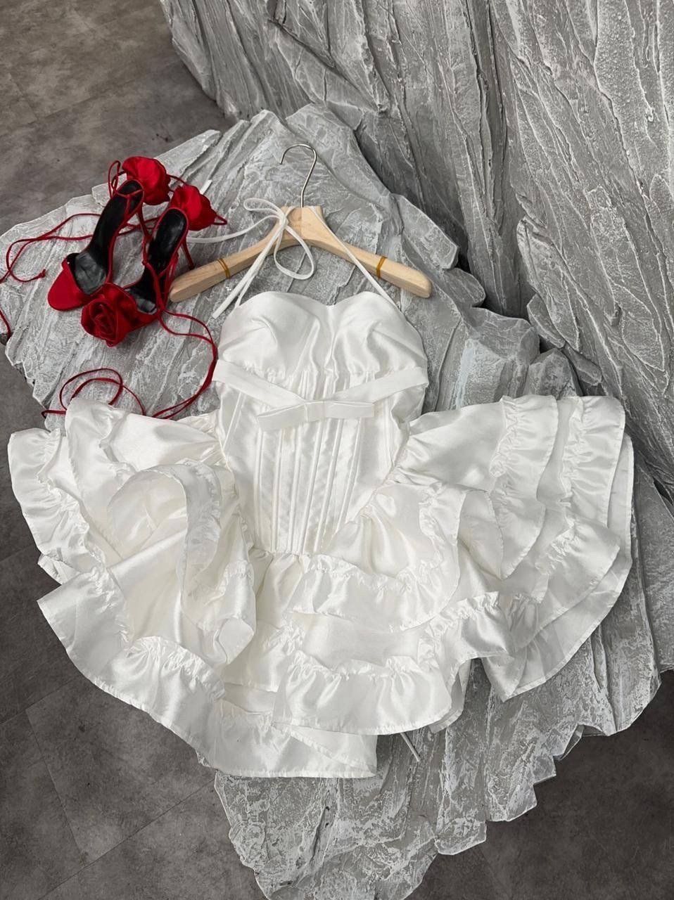 свадебная платье,свадебное платье модное,свадебное платье короткое,атласное платье мини