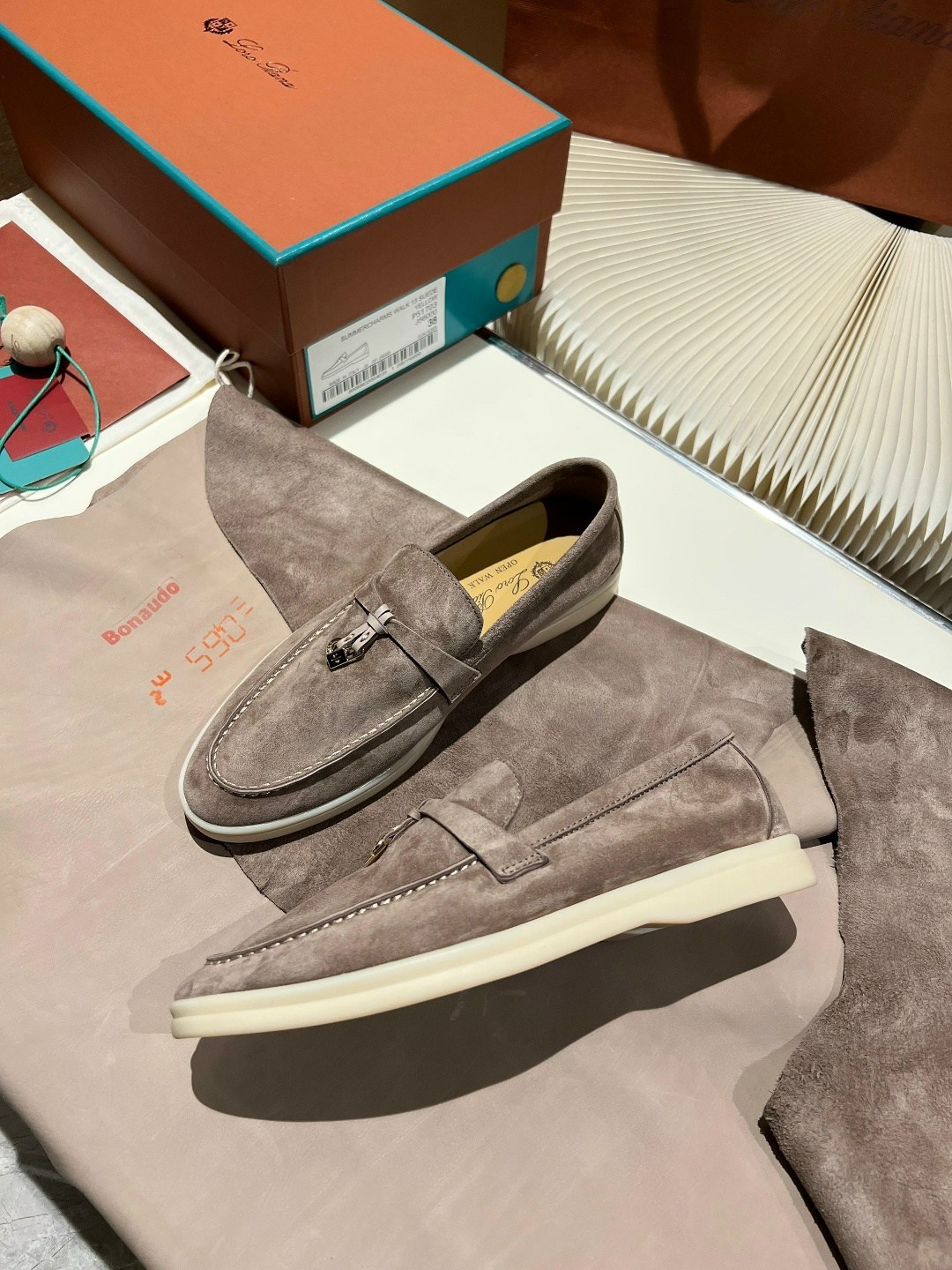 ,замшевые лоферы loro piana,лоферы loro piana,замшевые женские лоферы loro piana оливковые,лоферы женские loro piana