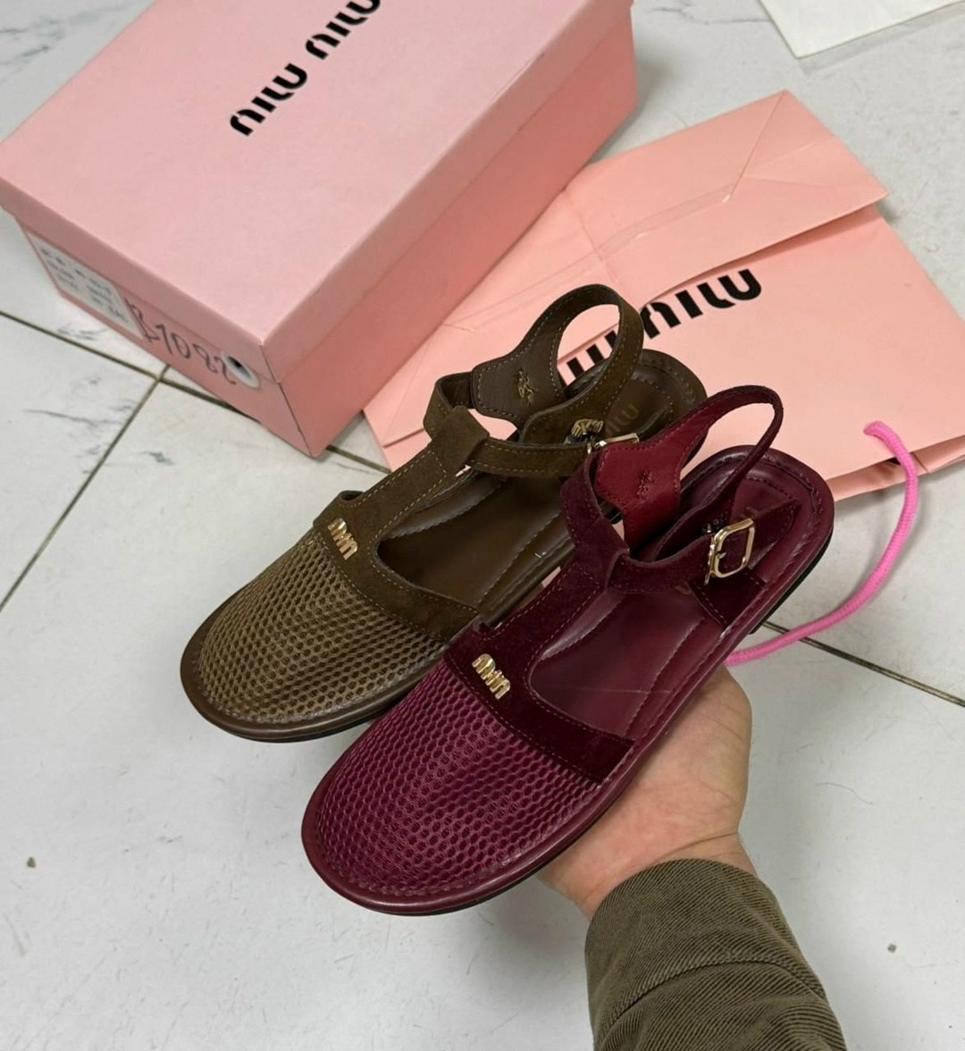 ,сандалии miu miu,сандалии модные,босоножки сандали,женские сандалии
