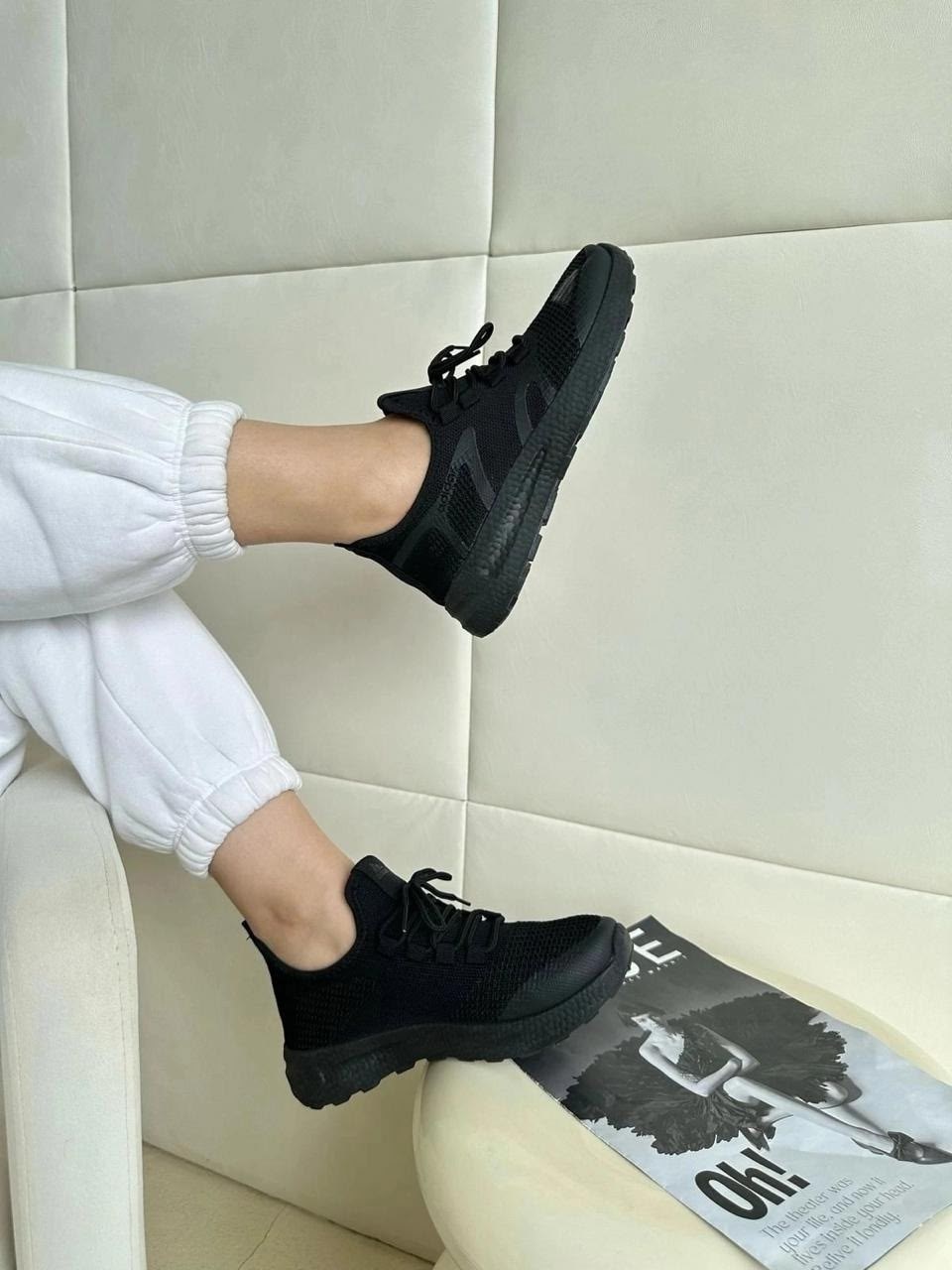 ,кроссовки женскиe,черные кроссовки,кроссовки адидас женские черные с черной подошвой сеточка,кроссовки летни