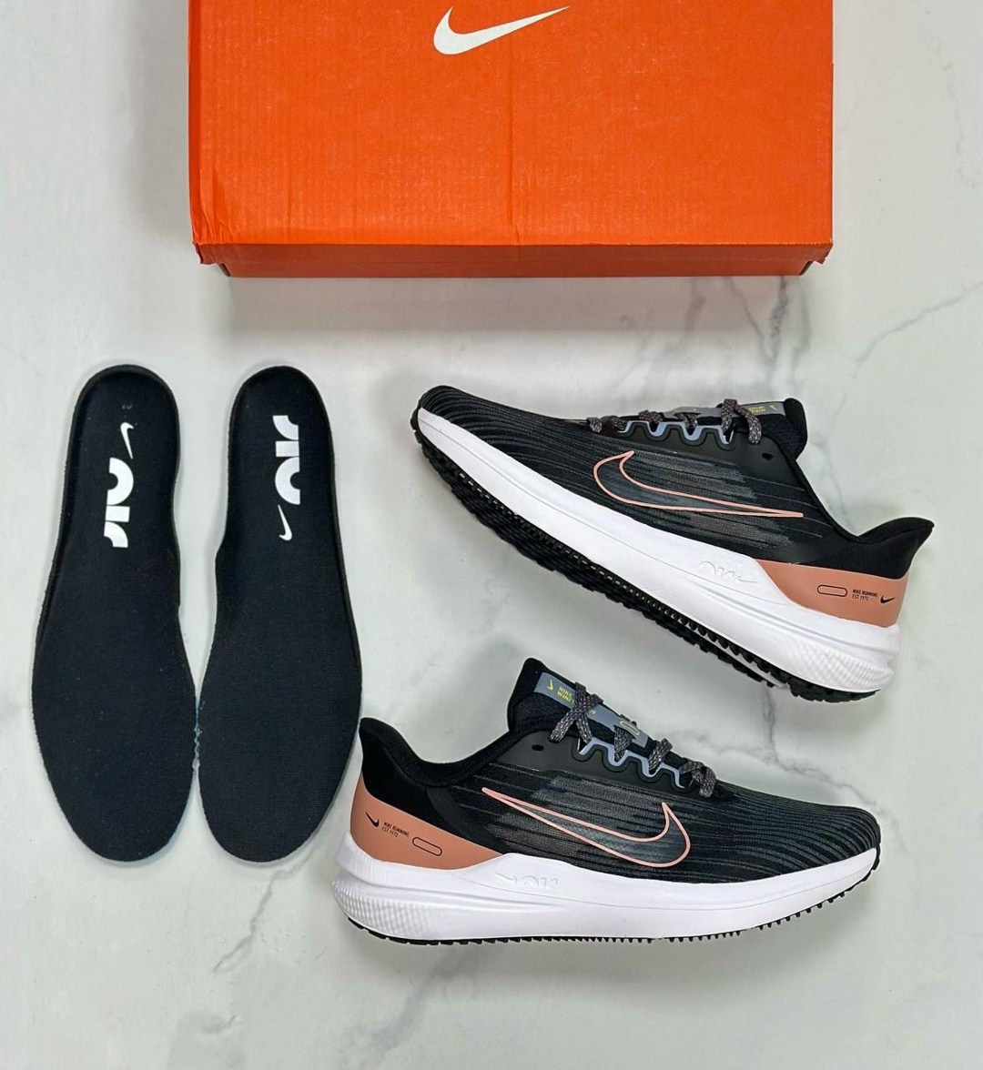 кроссовки adidas response cl,adidas response cl & bad bunny,adidas response cl,кроссовки adidas response cl bad bunny,кроссовки bad bunny x adidas originals response cl