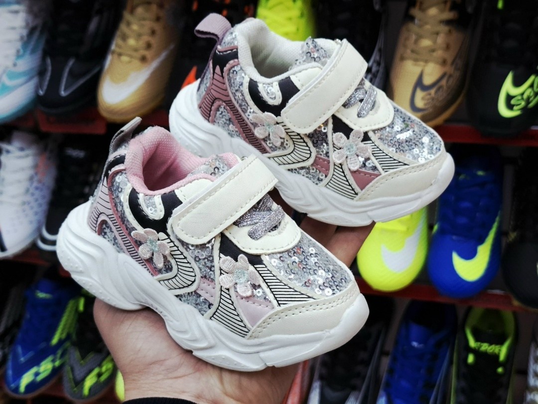 кроссовки puma,,puma shuffle trainers,детские кроссовки puma,кроссовки puma smash v2