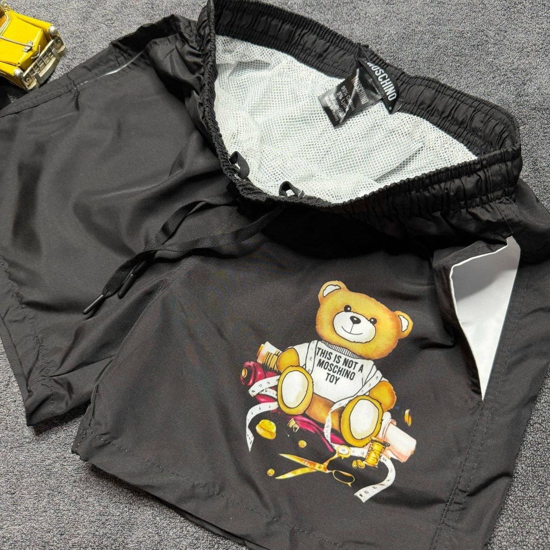 мужские шорты,шорты москино мужские,шорты для плавания moschino,шорты для плавания,пляжные шорты