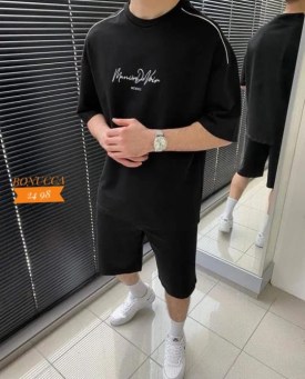 Костюм