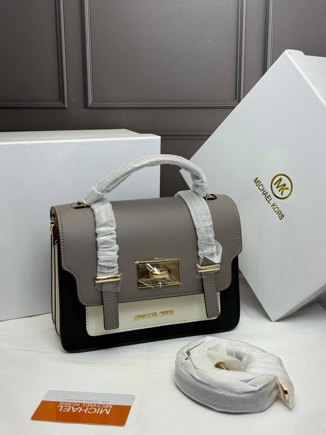 сумка женская michael kors,сумка michael kors,сумка женская michael kors оригинал,сумка женская michael kors кожаная,женская сумка на плечо michael kors