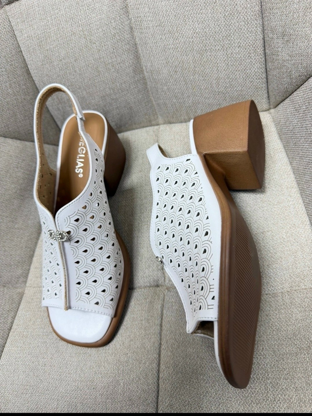 босоножки женские,босоножки кари,,стильные босоножки,босоножки женские летние