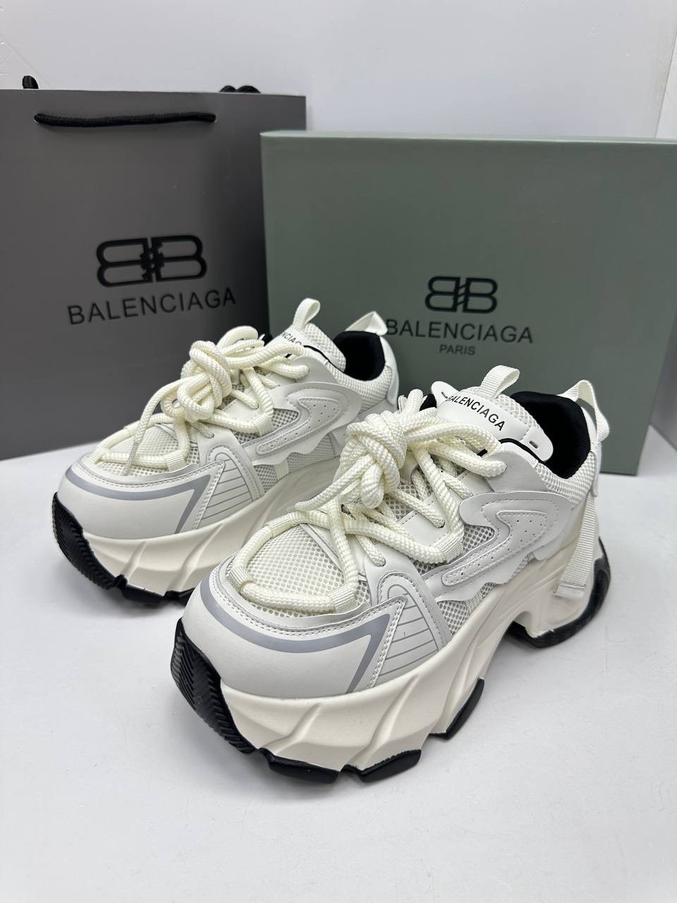 женские кроссовки balenciaga,кроссовки balenciaga,баленсиага кроссовки в сетку,кроссовки баленсиага женские оригинал,кроссовки balenciaga на высокой подошве арт. р135