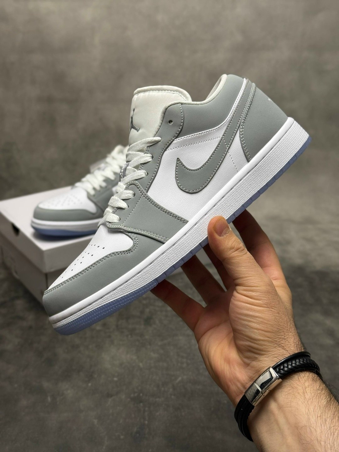 кроссовки nike air jordan 1 low wolf grey,nike air jordan 1 low wolf grey,nike air jordan 1 low,кроссовки nike air jordan 1 low,air jordan 1 low wolf grey dc0774-105