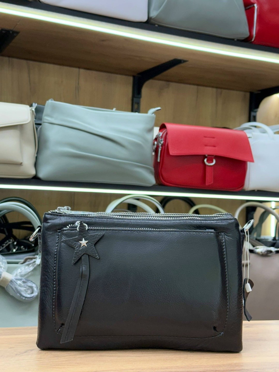 сумки женская кожаная,женская сумка,сумка,красная сумка,женская кожаная сумка через плечо с