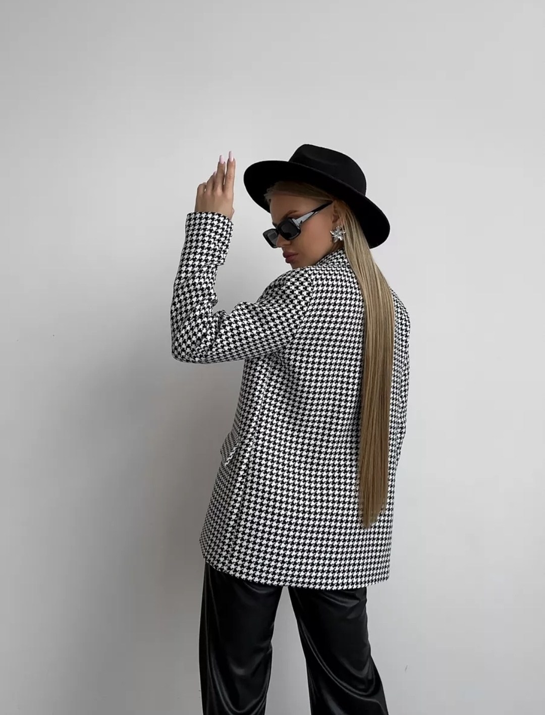 жакет женский zoyagrace прямой черный 42 ru,жакет женский zoyagrace прямой черный 52 ru,пиджак женский zoyagrace 196148268,пиджак офисный zoyagrace цвет белый черный,жакет женский zoyagrace прямой чер