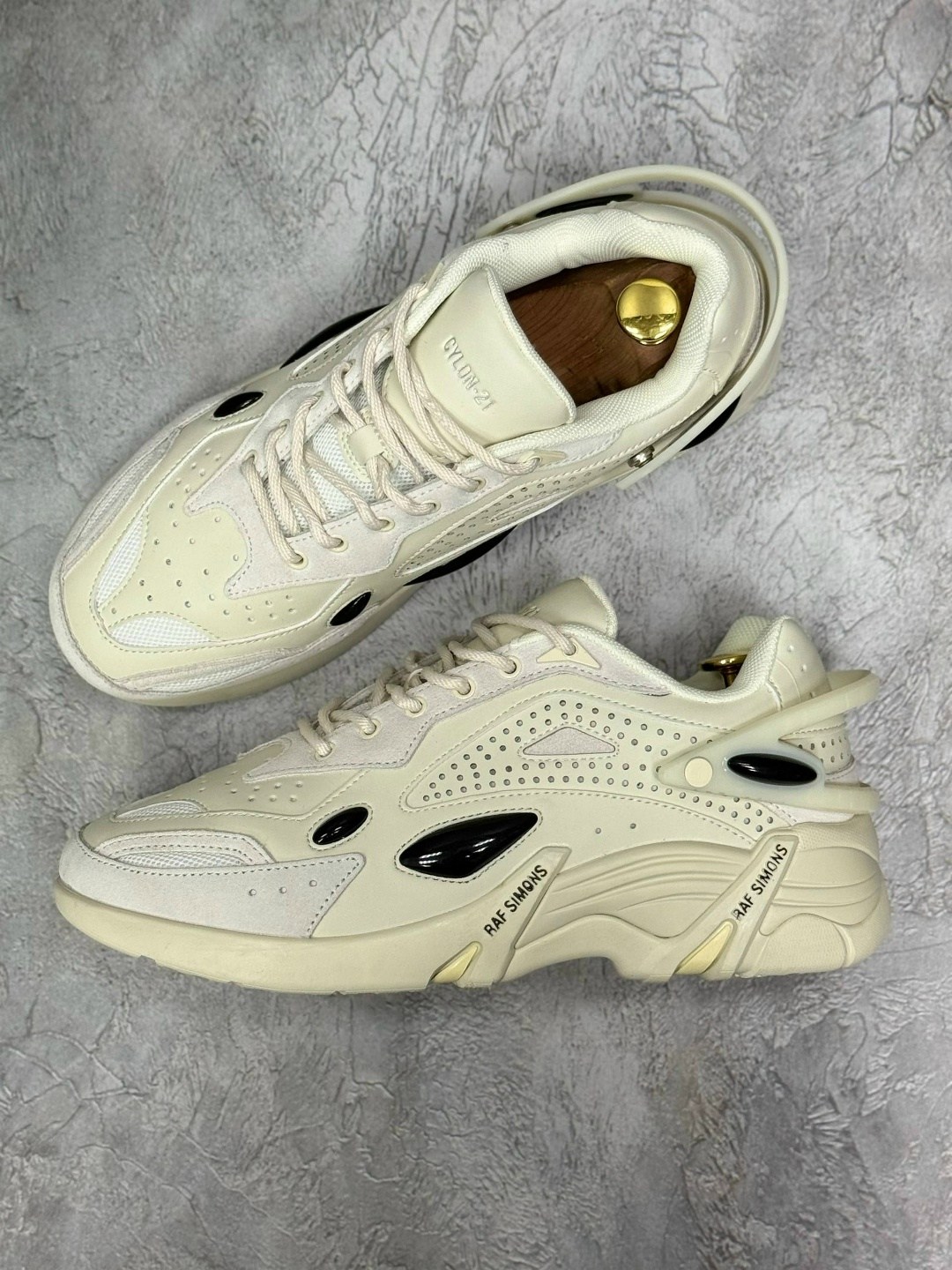 кроссовки raf simons cylon-21 белый,кроссовки raf simons cylon 21,кроссовки raf simons cylon,кроссовки raf simons cylon-21 кремовые,кроссовки raf simons