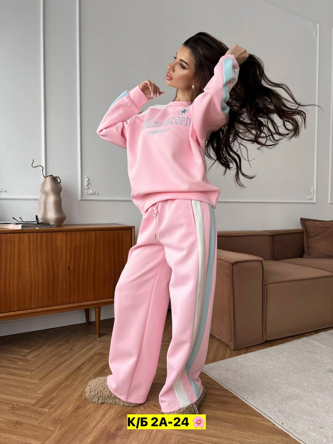 cпортивный костюм женский на флисе,костюм спортивный женский,современные спортивные костюмы,стильные костюмы,трикотажные костюмы