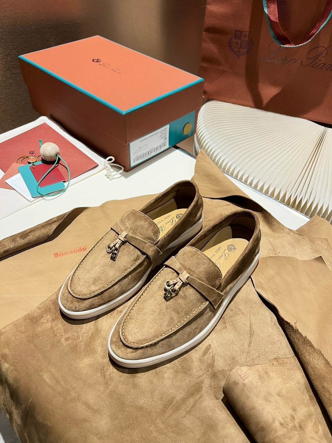 ,замшевые лоферы loro piana,лоферы loro piana,замшевые женские лоферы loro piana оливковые,лоферы женские loro piana