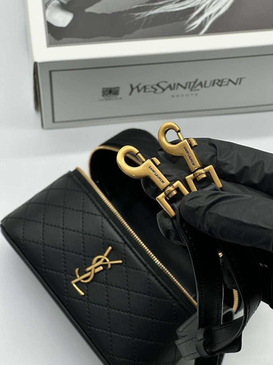 saint laurent сумка,сумки yves saint laurent,сумка женская yves saint laurent,косметичка yves saint laurent,saint laurent сумка на плечо