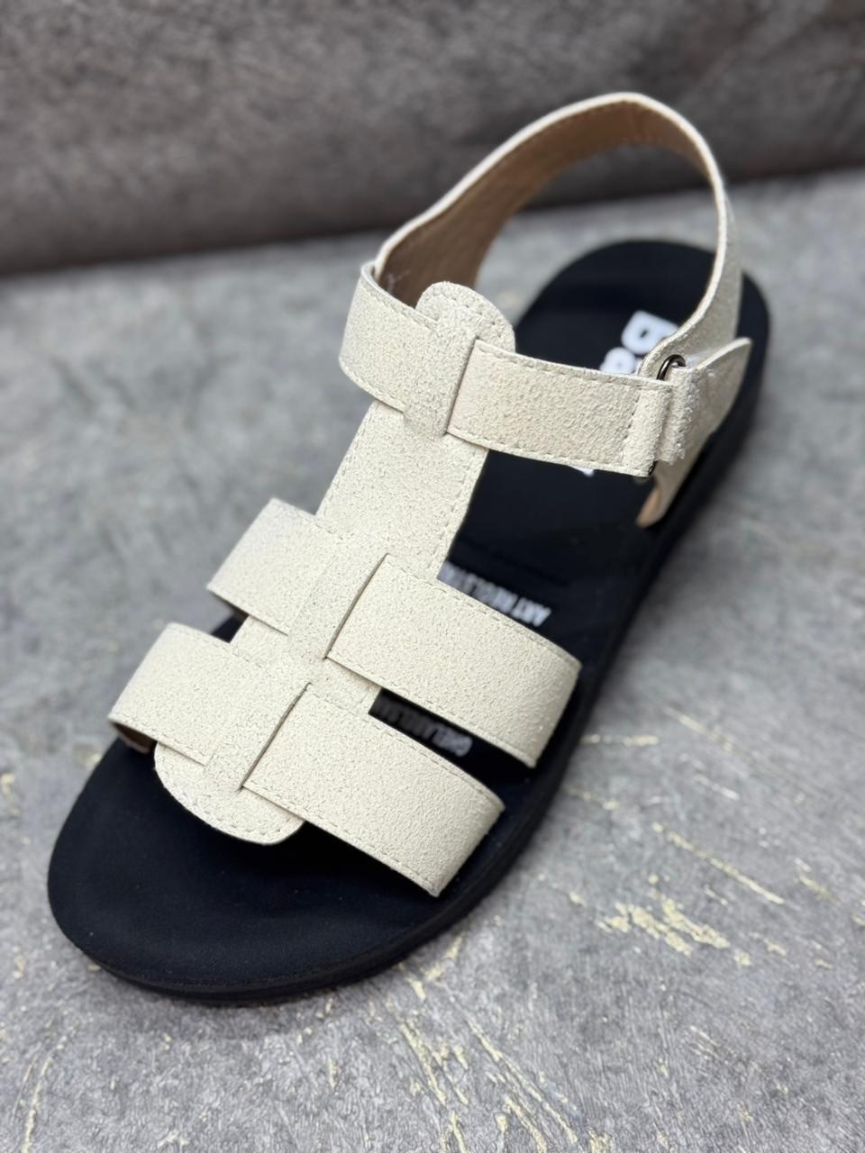 ,сандалии,детские сандалии,сандали,сандалии мужские