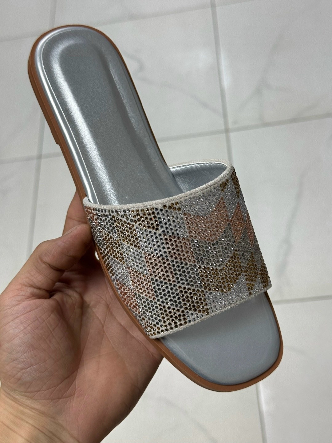 ,женские шлепанцы,шлепки диор женские,шлепанцы со стразами,шлепки женские