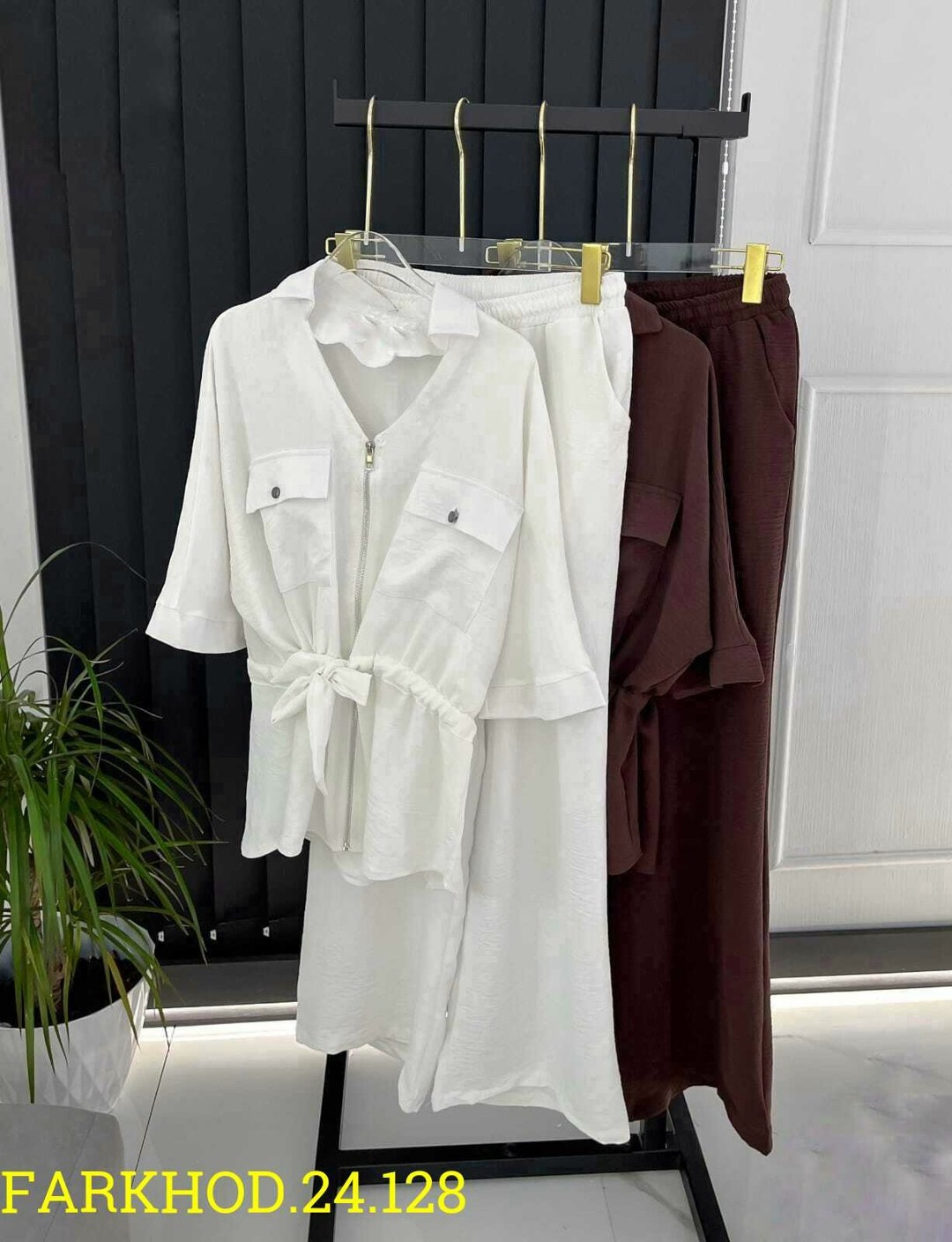 женский костюм двойка,костюм двойка сингапур,костюм двойка,костюм брючный белый,брючные костюмы женские